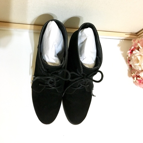 2 Inch Black wedge booties - Picture 6 of 7